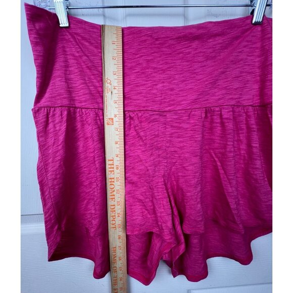 Old Navy Loves You (ONLY) Maternity Shorts - Picture 4 of 9